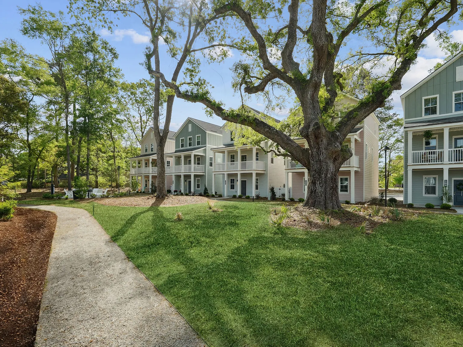 Hamlet Maybank - Homes & Townhomes for Rent — Photo 2
