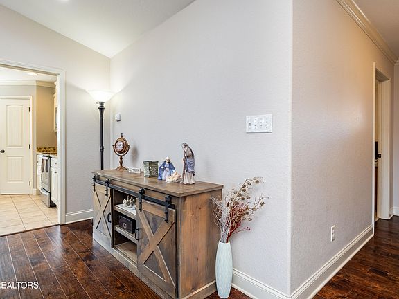 3rd image of 2144 Olivia Cir