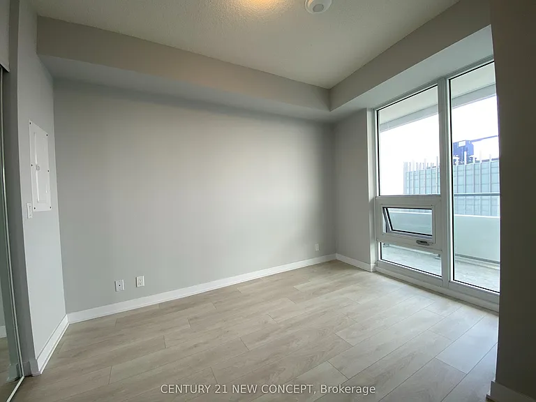 2221 Yonge St #5006 — Photo 15