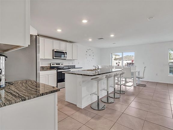 5th image of 16762 Sunburst Lake St