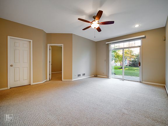3rd image of 437 Pine Lake Cir