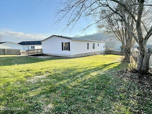 2nd image of 527 Clover Ave