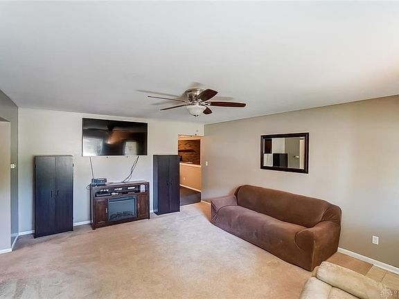 5th image of 6319 Rosecrest Dr