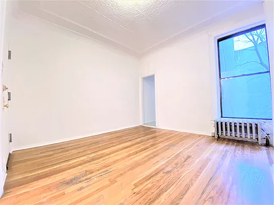 Rented by ZealEstate Group Inc | media 16