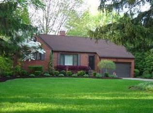 5924 Columbia Rd, North Olmsted, OH 44070