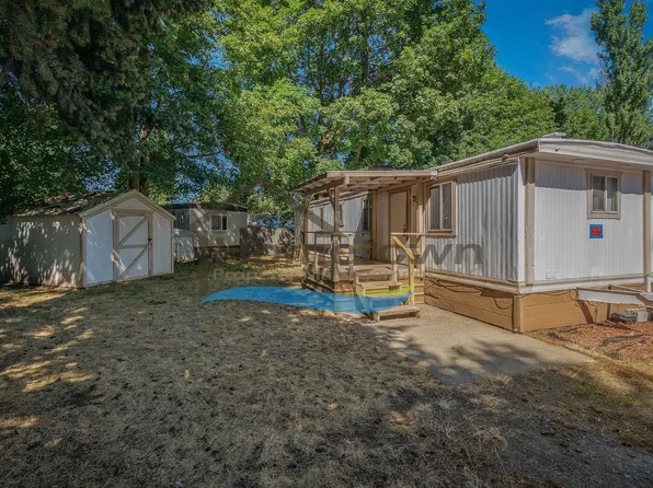 290 E Midtown Ln, Hayden Lake, ID 83835