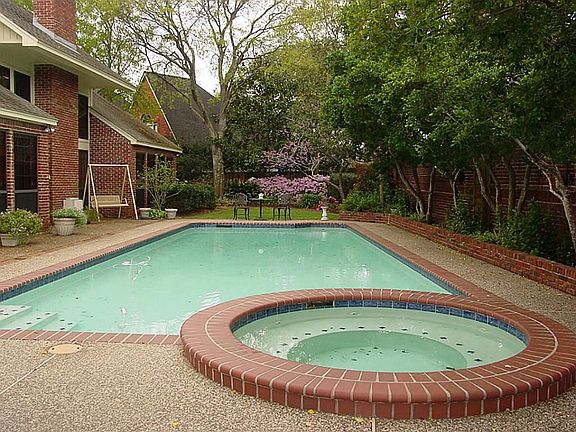 4th image of 1303 Kelliwood Oaks Dr