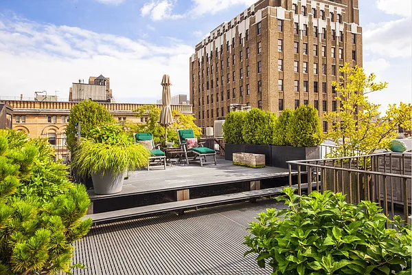 Sold by Stribling | media 5