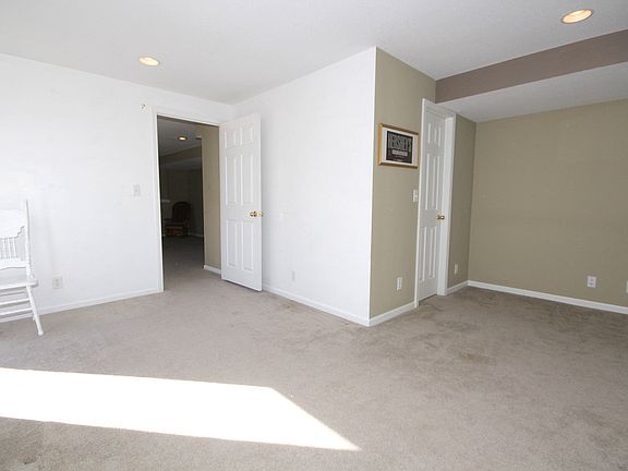 4th image of 12029 NW 70th St