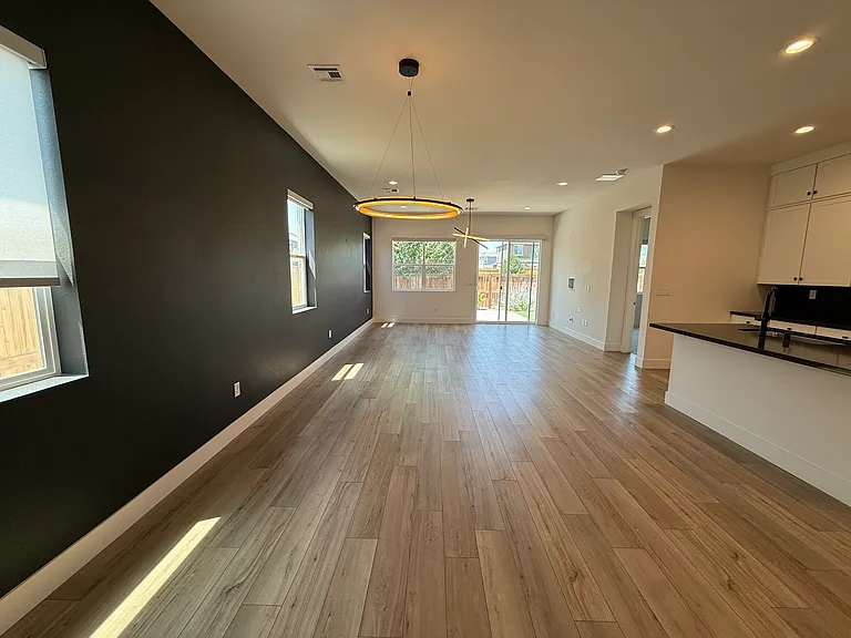 7765 Navasota Dr — Photo 3