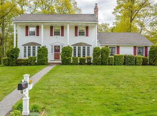 142 Lexington Rd, Dracut, MA 01826