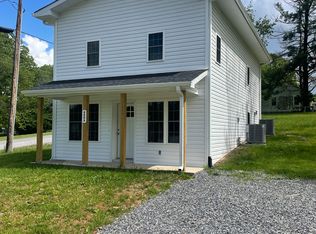 400 Rock Rd W UNIT B, Radford, VA 24141