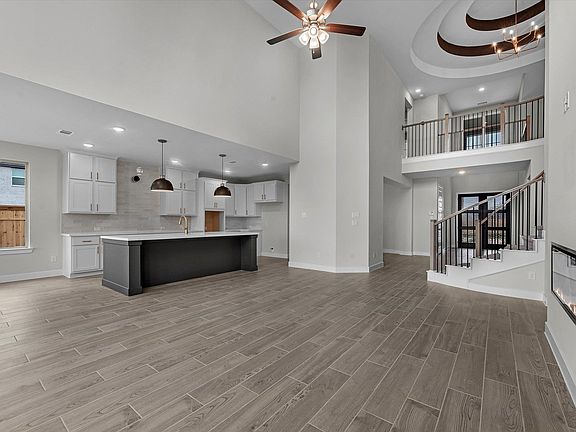 4th image of 109 Packhorse Ln