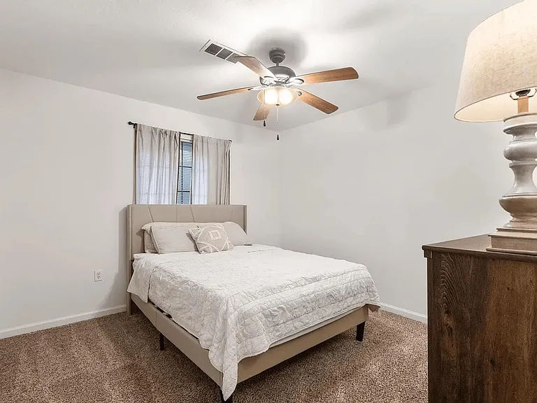 62 Sharmont Dr — Photo 18