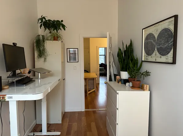 211 Monitor Street image 11 of 17