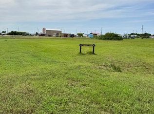 92 Angel Fish Dr, Palacios, TX 77465