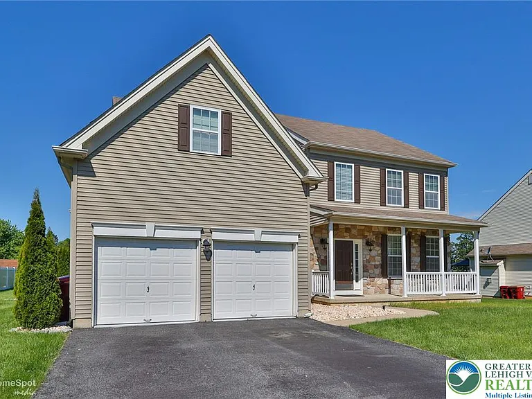 2784 Clark Pl — Photo 2