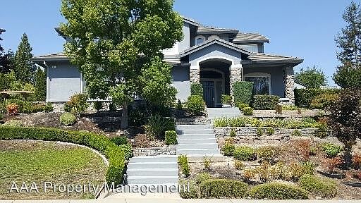 2nd image of 2511 Alamo Country Cir