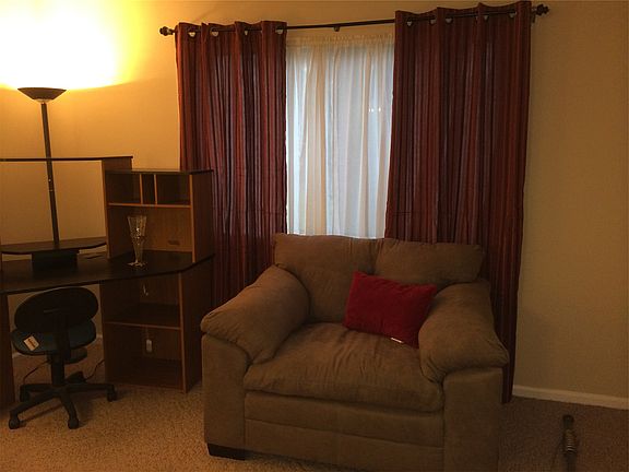 2nd image of 404 Eastley Ct APT 3