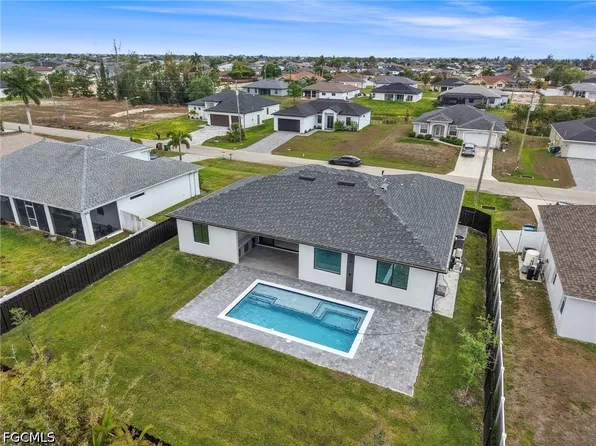 2015 NW 21st St, Cape Coral, FL 33993