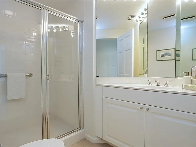 60 Seagate Dr #704 — Photo 22