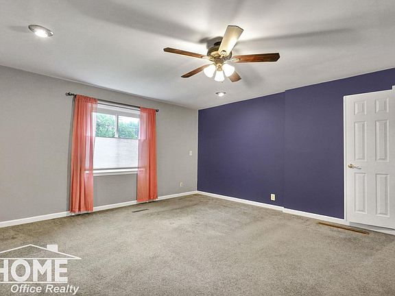 5th image of 204 E McArthur St