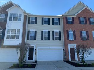 5565 Trammel Ct, Carmel, IN 46033