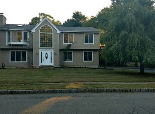 14 Shearman Rd, Succasunna, NJ 07876