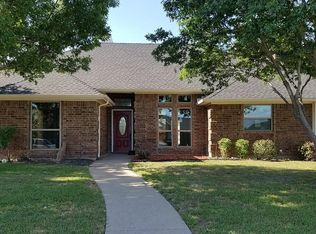 809 Forest Edge Ln, Wylie, TX 75098