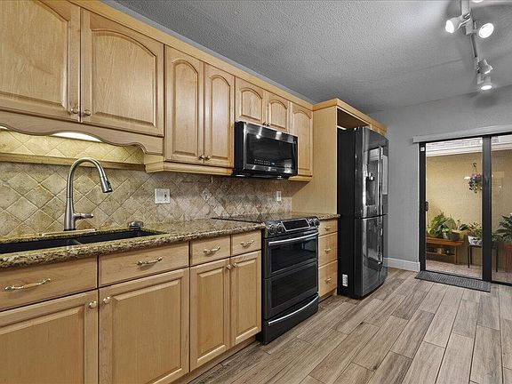 2nd image of 605 Maplewood Drive