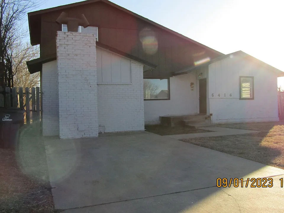 6414 NW Birch Ave