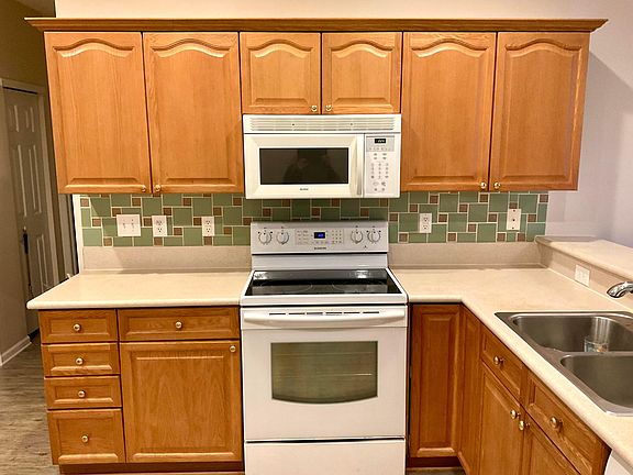 5th image of 64 Villamere Dr #12