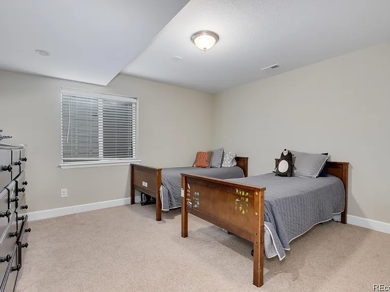 11387 Waldorf Ct — Photo 28