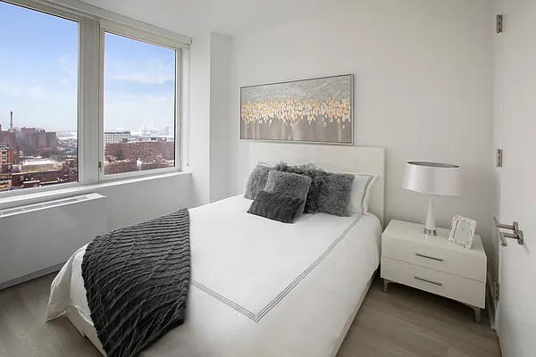 Rented by Red Apple Group | media 22