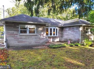 10 Oak Ave, Browns Mills, NJ 08015