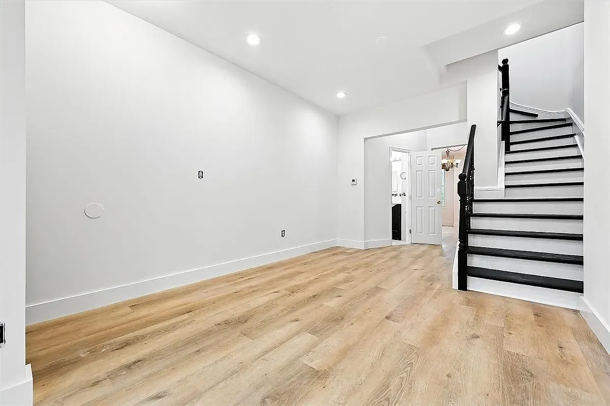 Building Photo - 434 Fairmount Ave
