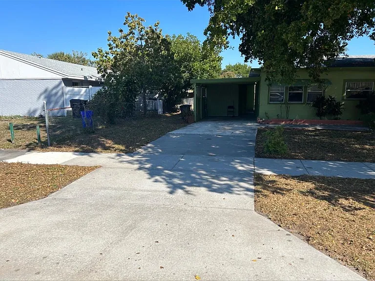 4291 Cambridge St — Photo 13