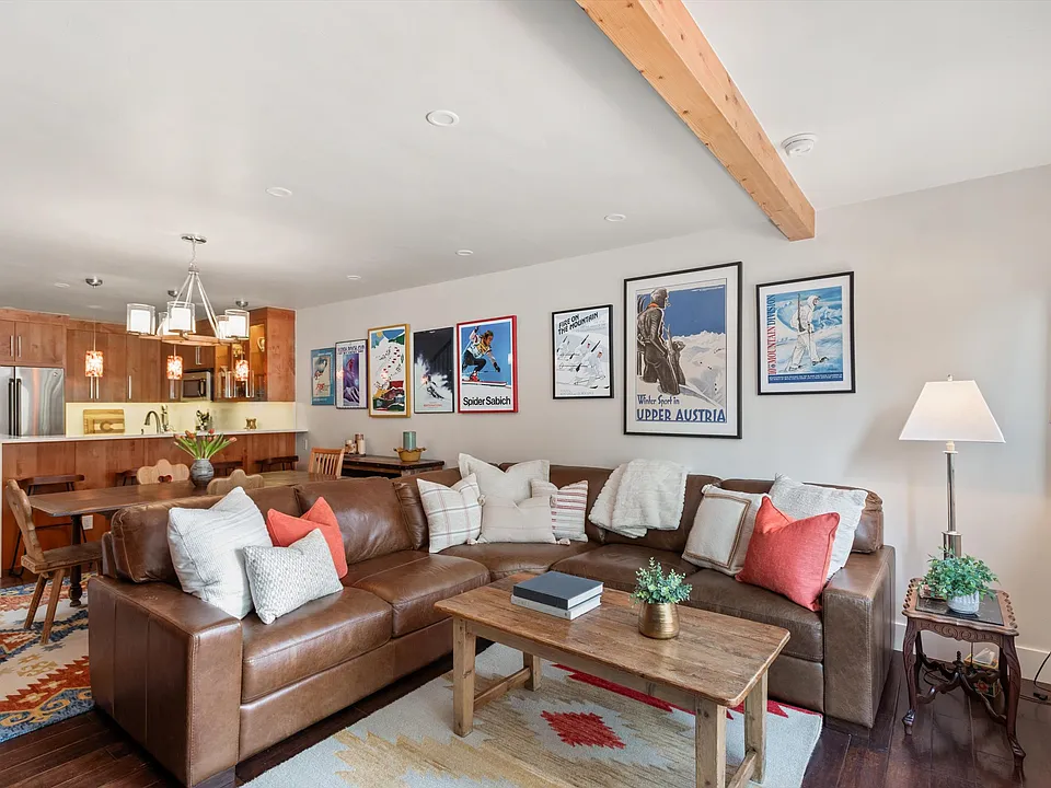 467 Snowmass Club Cir #27