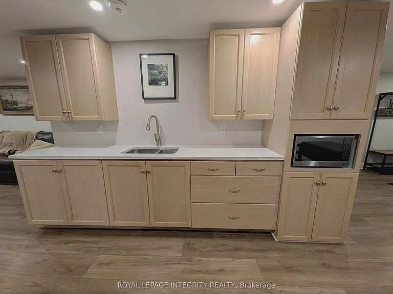 122 Coyles Dr #B — Photo 8