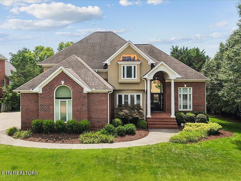 1st image of 9114 Hailes Abbey Ln