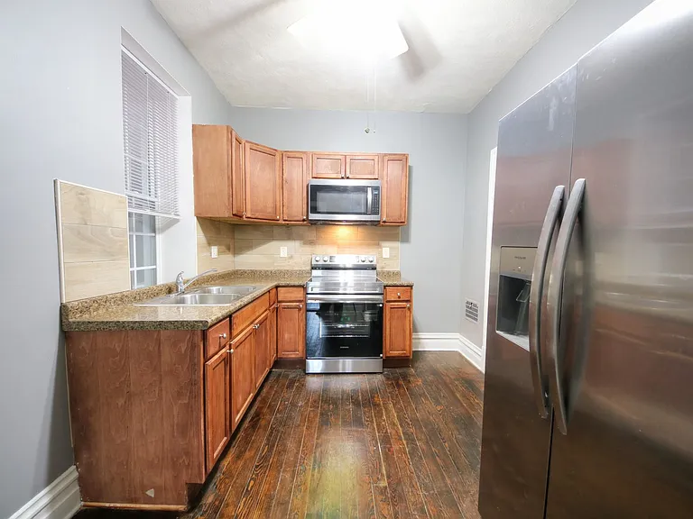 4637 Virginia Ave — Photo 15