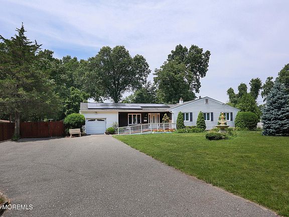 2nd image of 102 Stratford Road
