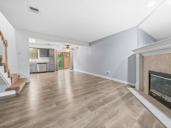 5th image of 6144 NE Moonstone Ct