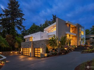 8830 NE 28th St, Bellevue, WA 98004