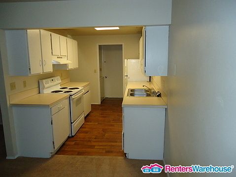 5th image of 4621 127th St SW