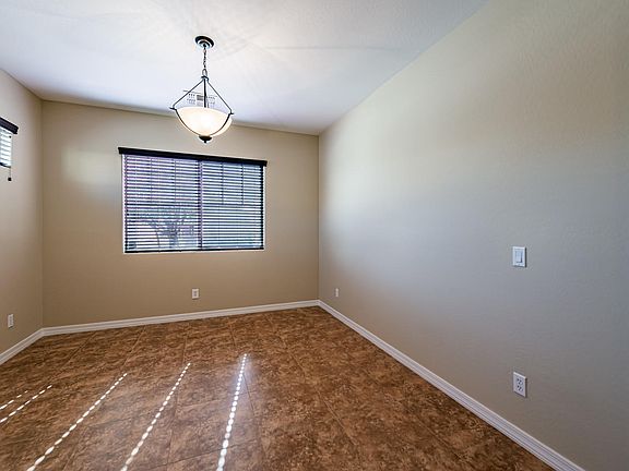 3rd image of 17612 W Crocus Dr