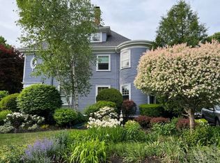 10-10 Winthrop St #A, Winchester, MA 01890