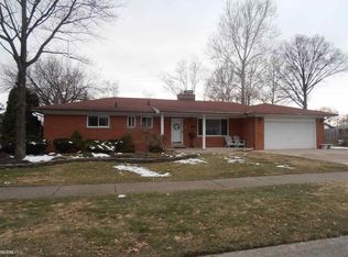 28661 Pinto Dr, Warren, MI 48093