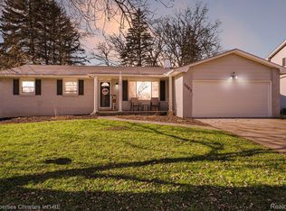 5083 N Georgetown Rd, Grand Blanc, MI 48439