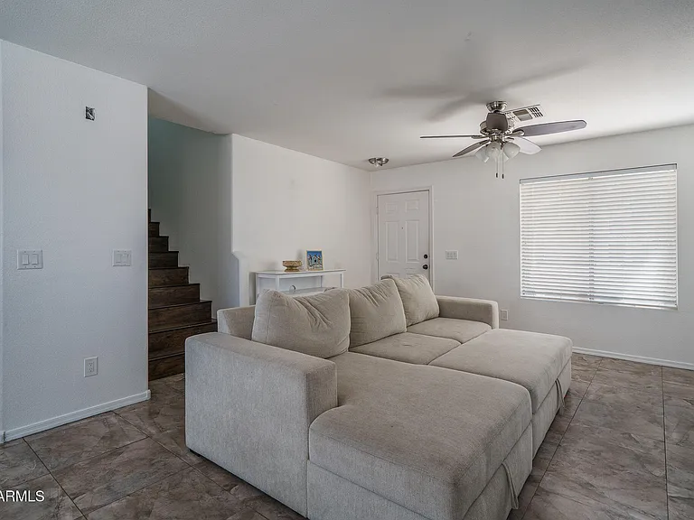 16006 W Lincoln St — Photo 3